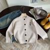 Cardigã Suéter Infantil Primavera e Outono 2025 Primavera Suave Roupa Infantil Suéter Listrado Bordado Roupas Meninos e Meninas Casaco de Urso