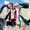 Sudaderas personalizadas con estampado de logo, uniformes de empresa, camisetas de cultura corporativa, ropa para actividades grupales y fiestas, y chaquetas de trabajo a medida