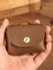 Bolsa para llaves con solapa de piel de vaca de primera capa europea y americana, estilo retro para monedas y cambio, bolsa para audífonos, bolsa para guardar cables de datos, bolsa pequeña para guardar juguetes