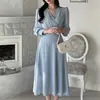 Enviado. Elegante vestido de manga larga con cuello en V estilo francés para mujer, nueva colección de otoño, entallado en la cintura, de longitud media