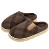 Pantuflas de algodón a cuadros, nuevo estilo invierno 2026, antideslizantes, de suela gruesa, forradas de felpa, cálidas, unisex, de suela suave, pantuflas de peluche para uso en casa