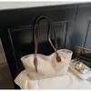 Bolsa Tote Frosted de Gran Capacidad para Viajes Diarios de Mujer 2025 Otoño Nueva Tendencia Estilo Coreano Nicho Estilo Extranjero Bolso de Hombro