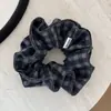 Goma para el pelo scrunchie de estilo coreano morada a cuadros de cuatro capas con un toque de alta gama para coletas y moños