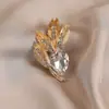 Broche de Borla con Cadena, Gama Alta, Lujo Ligero, Moda Europea y Americana, Accesorio de Traje Más Vendido, Broche Simple y Único, Venta al por Mayor