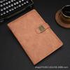 Stock Listo Cuaderno de Tapa Blanda al por Mayor con Encuadernación de Bordes y Cierre, Cuaderno Casual Vintage Estilizado, Se Puede Imprimir con Logo, Adecuado para Regalos de Empresa