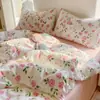 Conjunto de Cama de Algodão Lavado Cloud-Sense Classe A Quatro Peças Capa de Edredom Floral Pequeno Lençóis Colcha Conjunto de Três Peças para Dormitório Universitário