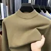 Novo suéter masculino de outono e inverno, cor sólida, antipilling, suéter de lã de malha fina, manga longa, gola alta meia-altura, vestuário masculino