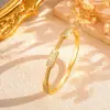 Pulsera de Diamantes Brillantes Dorados de Lujo Ligero con Diseño de Nicho, Realza el Tez, Adecuada para el Trabajo y Citas, Joyería Exquisita