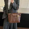 Bolsa de Axila Retro Simples Maillard Feminina 2026 Nova Bolsa de Ombro de Grande Capacidade para o Dia a Dia Bolsa Tote de Alto Padrão