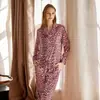 Estampado de Leopardo RosaColor-Contraste Estampado de Leopardo Rosa Acetato Sintético Satinado de Alta Gama Ropa de Casa con Cierre Frontal, Adelgazante y de Moda Ropa de Dormir
