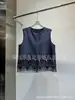 Chaleco de Seda y Lana de Alta Gama para Mujer, Chaleco Calado Bordado Retro con Cuello Redondo y Cárdigan Reductor de Edad