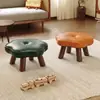 Banqueta pequena de madeira maciça para uso doméstico, banqueta baixa resistente para sala de estar, novo modelo 2026 banqueta para trocar sapatos de criança