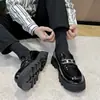 Zapatos Casuales de Piel para Hombre, Verano Transpirables Modernos Estilo Británico Slip-On Suela Gruesa que Aumenta la Altura Punta Redonda Negro Versátiles Brillantes Zapatos de Hombre