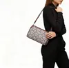 2025 Nova Bolsa Feminina de Outono e Inverno Mais Vendida Ombro Único Transversal Diária para Trabalho Design de Nicho de Alto Padrão Bolsa Artesanal Bordada