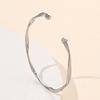 Pulsera de Diseño Nicho Japonés y Coreano Estilo Frío Simple Versátil Femenina Celebridad de Internet Patrón Ondulado Anillo Liso Pulsera Abierta Venta al por Mayor