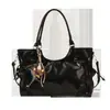 Bolso Nicho Estilo Coreano para Mujer 2026 Nuevo Invierno Gran Capacidad Bolso Cruzado Exquisito Súper Popular Versátil Bolso de Hombro Tote