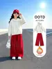 Conjunto de Moletom com Capuz Espesso e Pelúcia para Meninas Outono e Inverno Conjunto de Duas Peças Calça Larga Vermelha e Preta Para Crianças de Meia-Idade e Mais Velhas Estiloso Tendência