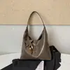 Bolso Tote de Moda Estilo Popular 2026 Otoño Nuevo Tendencia Diseño de Nicho Simple para Hombro para el Trabajo