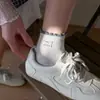 26 Meias Novas de Primavera/Verão Cor Sólida Logo de Cachorro Desenho Animado Estilo Coreano Curtas para Mulheres Simples Cinza e Branco Invisíveis Sem Costura