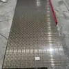 Fabricante Original de Vidrio Artístico Cortado con Hilo, Especializado en Grandes Proyectos Hoteleros y de Bienes Raíces. Muestras gratuitas disponibles