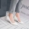 Zapatos de mujer británicos de boca poco profunda con punta de charol, tacón alto, de una sola capa, zapatos profesionales elegantes franceses para mujer, tallas 31-48, zapatos de comercio exterior