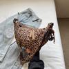 Bolso de Lona con Estampado de Leopardo Coreano para Mujer 2025 Nueva Moda Bolso de Hombro Sencillo Moda Otoñal Bolso Cruzado para Viajar Bolso Dumpling