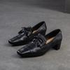 Shanghai Jiejie 2025 Primavera Novo Estilo Neutro Retrô Simples Sapatos de Camada Única Quadrados Bico Grosso Sapatos Loafer de Salto Grosso Sapatos Femininos para o Trabalho