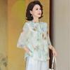 Ropa superior de gasa estilo occidental de verano para madres jóvenes, camiseta nueva de moda para mujeres de mediana edad y mayores, camisa pequeña, ropa de mujer china 2025