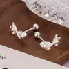Novos Brincos de Luxo Nicho Estilo Chinês Peixe Koi da Sorte com Fecho de Rosca, Não Precisa Remover, Sensação de Alto Padrão, Brincos de Ano Novo