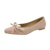 Zapatos de charol Chuyuji con punta fina, lazo y tacón bajo para el trabajo, elegantes y con estilo, zapatos de mujer de doble uso con diseño calado