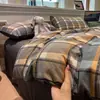 Juego de cuatro piezas de sábanas y funda de edredón de algodón puro, seguro para bebés, estilo minimalista, apto para la piel, para dormir sin ropa, juego de tres piezas de sábana bajera para dormitorio de estudiantes 4