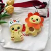 Muñeco de Peluche Lindo Dragón de Leche Colgante Forma Creativa de Cabeza Muñeco Dragón de Leche Broche Colgante para Mochila de Estudiante Venta al por Mayor
