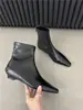 First Encounter Season botas de tornozelo de salto baixo bico quadrado feminino 2026 Outono Inverno novas botas femininas simples botas curtas botas slim francesas