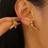 Europa y Estados Unidos aretes retro transfronterizos calientes sentido del diseño de nicho aretes de flores pájaro para mujer primavera y verano joyería de colibrí al por mayor