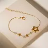 Elegante e Discreto Estilo Clássico Pulseira de Aço Inoxidável Dourado 18K com Pedra Pentagrama, Toque de Luxo Leve de Alta Qualidade, Joia Transfronteiriça com Senso de Design para Mulheres