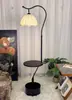 Lámpara de Pie Estilo Medieval Estante Lateral para Sofá de Sala de Estar Mesita de Noche de Dormitorio Lámpara de Pesca Integrada Nueva Atmósfera 2025