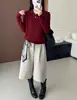 Fábrica de Suéteres Fuente Dalong: Suéteres de punto trenzado para mujer con cuello polo, al por mayor y hechos a medida, incluyendo capas interiores de bufanda de seda y tops