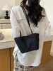 Bolsa de Mão Casual Nylon Leve Colorida Estilo Hobo Bolsa de Ombro Tipo Saco Moda Versátil Tendência Estilo Preguiçoso Bolsa Tote