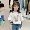 Roupas de Outono e Inverno para Crianças Pequenas, Médias e Grandes, Patchwork Listrado 100% Algodão Falso Duas Peças Camiseta de Manga Longa para Meninas, Top Base Estiloso