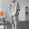 Conjunto de ropa de trabajo estilo americano para hombre, atuendo casual holgado de verano, un conjunto completo de manga corta, nueva marca deportiva de moda 2026 pantalones cortos