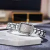 Relógio Feminino da Moda Coreana Strass Relógio Quadrado Pequeno Temperamento Pulseira Gipsófila Casual Estudante Relógio de Quartzo