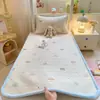 Cobertor de Cama de Lã de Leite de Gaze de Camada Dupla Conjunto de Três Peças Cobertor Usável dos Dois Lados Protetor de Colchão Cama para Dormitório de Estudante
