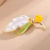 Broche senso de alta qualidade nicho luxo leve corsage de terno incrustado folhas de zircônia acessórios de pino de roupa all-match atacado