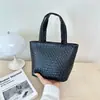 Bolso de Mano de Gran Capacidad para Mujer 2026 Otoño/Invierno Nuevo Versátil Bolso para el Trabajo Bolso de Hombro Bolso Popular de Tendencia Cubo de Este Año
