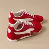 Tênis de treino alemão color-block feminino 2026 novo estilo de verão aumento interno de altura faz os pés parecerem menores bico redondo cadarço esportivo casual Sapatos Argan
