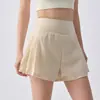 Shorts deportivos de verano finos adelgazantes transpirables holgados casuales shorts de tres cuartos para yoga transpirables de verano
