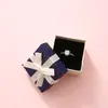 Caja de embalaje para joyería con lazo lista para enviar para anillos, pendientes, pulseras y brazaletes; caja de joyería con tapa y base, adecuada para empaque de regalo