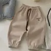 Pantalones Casuales Unisex para Niños de Primavera y Otoño, Pantalones Deportivos Trendy con Bordado de Letras de Dibujos Animados, Estilo Bebé con Personalidad