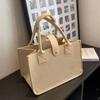 Bolsa de feltro para celebridades da Internet, bolsa de feltro para outono e inverno de 2022, versão em rede, bolsa de trabalho de grande capacidade, bolsa de compras para transporte