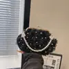 Nova bolsa de noite feminina com renda de rede, fecho plissado, bolsa de mão, design doce estilo coreano, bolsa transversal com corrente de pérolas